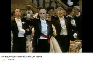 Strauss J Fledermaus Champagne