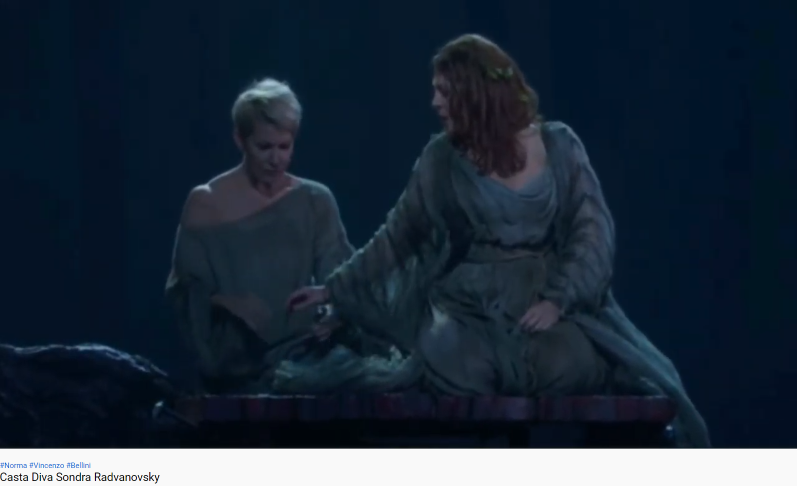 Bellini Norma Casta Diva Radvanovsky (MET 2017)