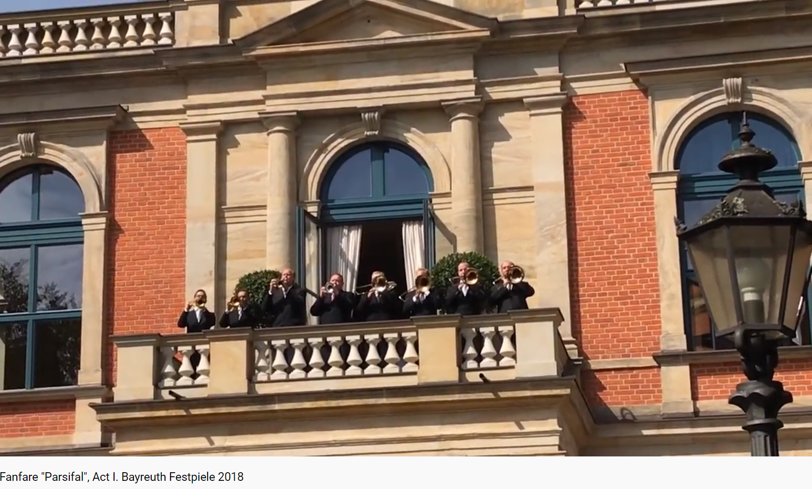 Wagner Parsifal fanfare de Bayreuth