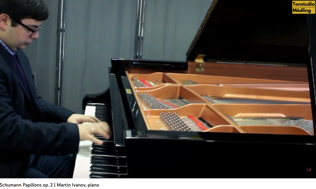 Schumann Papillons (Ivanov)